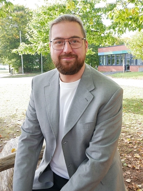 Marco Carparelli Leitung Haupt- und Realschulzweig_web.jpg Marco Carparelli Leitung Haupt- und Realschulzweig_web.jpg